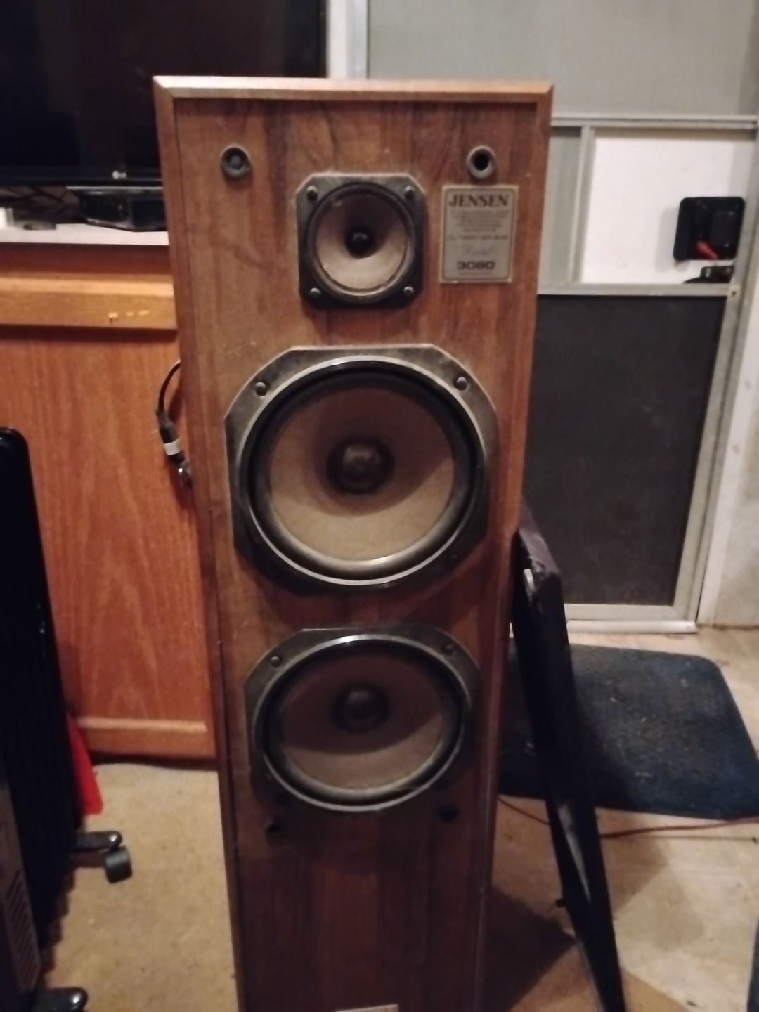 Jensen 3080 3-Way Floor Speaker