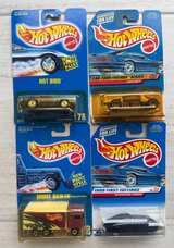 Hot Wheels Vintage Assorted Die-Cast Cars Lot of 13 Ferrari 250 LM - Image 7