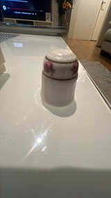 Royal Sutherland Fine Bone China Thimble - Image 2