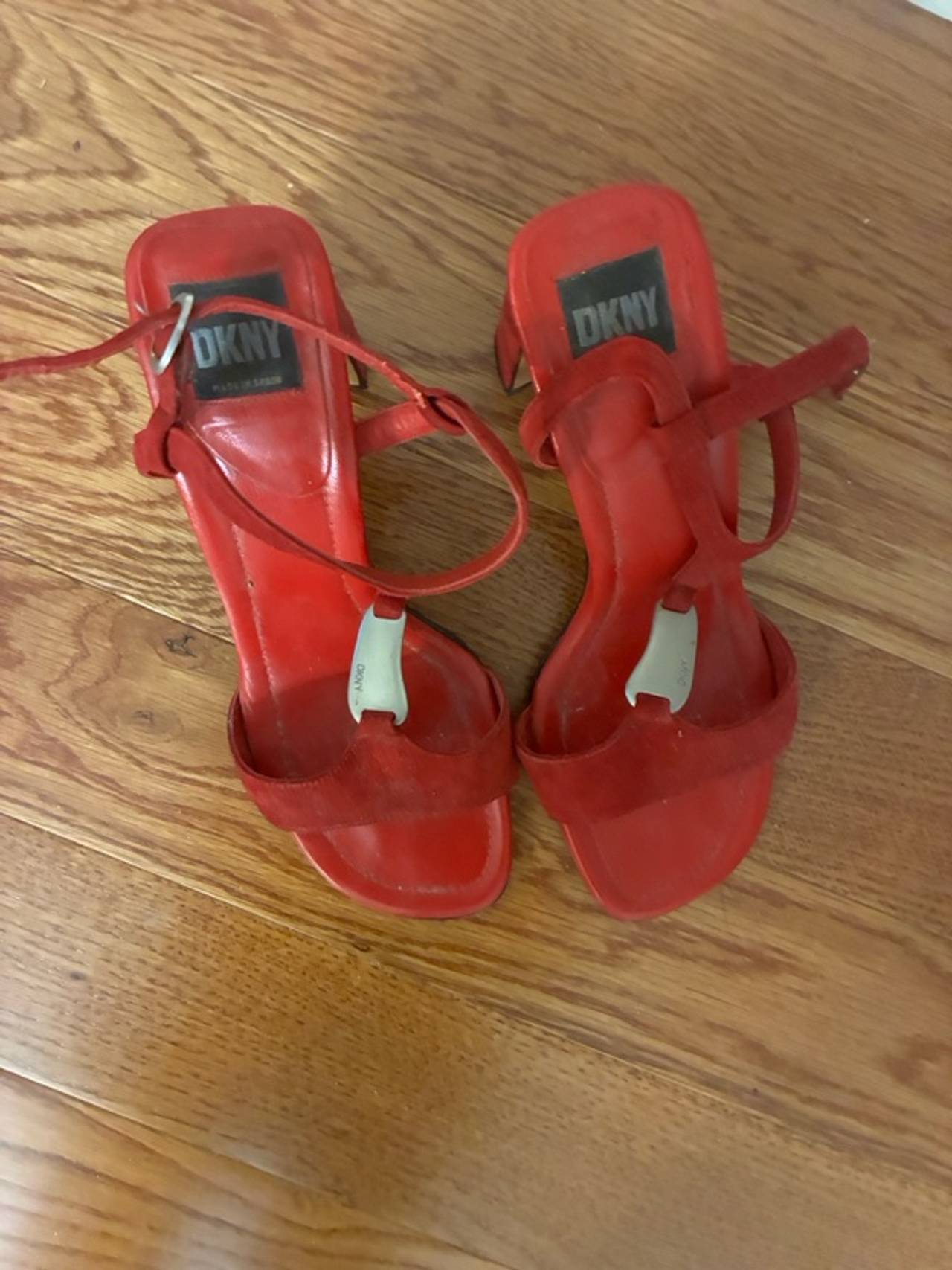 DKNY Danielle High Sandal Fuchsia