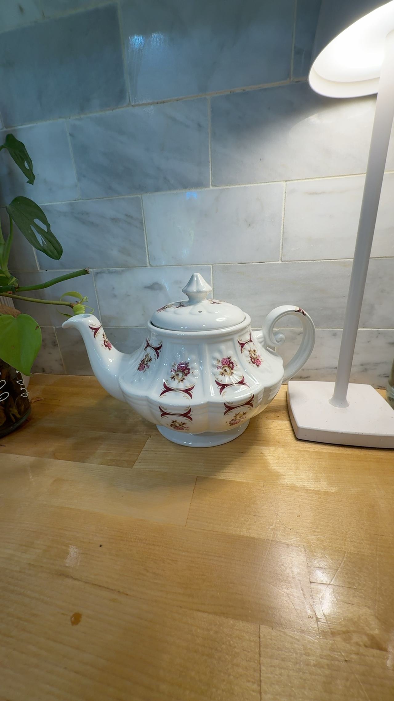 Ellgreave Wood & Sons Teapot with Pink Roses