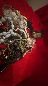 Bulk Costume Jewelry Lot 1 - Image 8