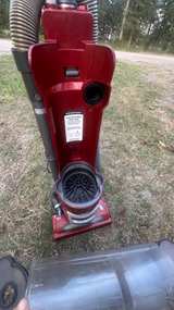 Shark Navigator Upright Vacuum - Image 5