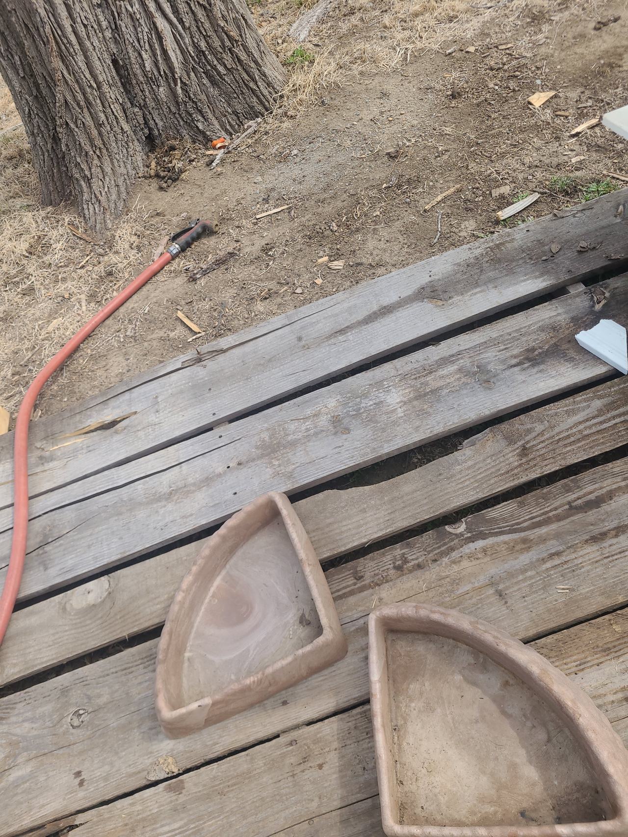 Corner Reptile Water Dish