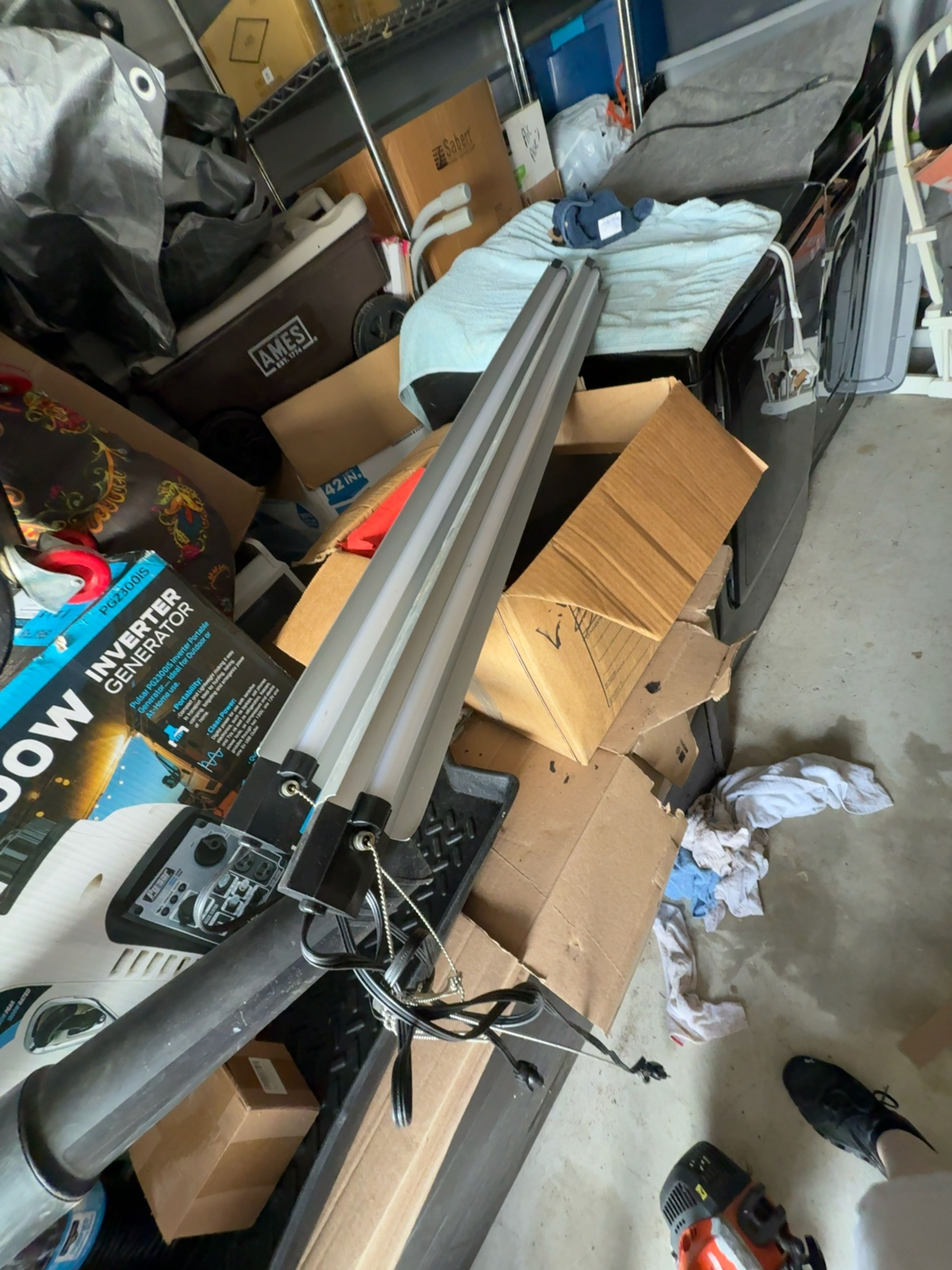 Utilitech 4-ft Gray LED Linear Garage Shop Light