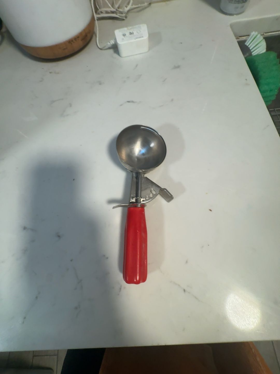 Browne-Halco Red Handle Ice Cream Scoop #24