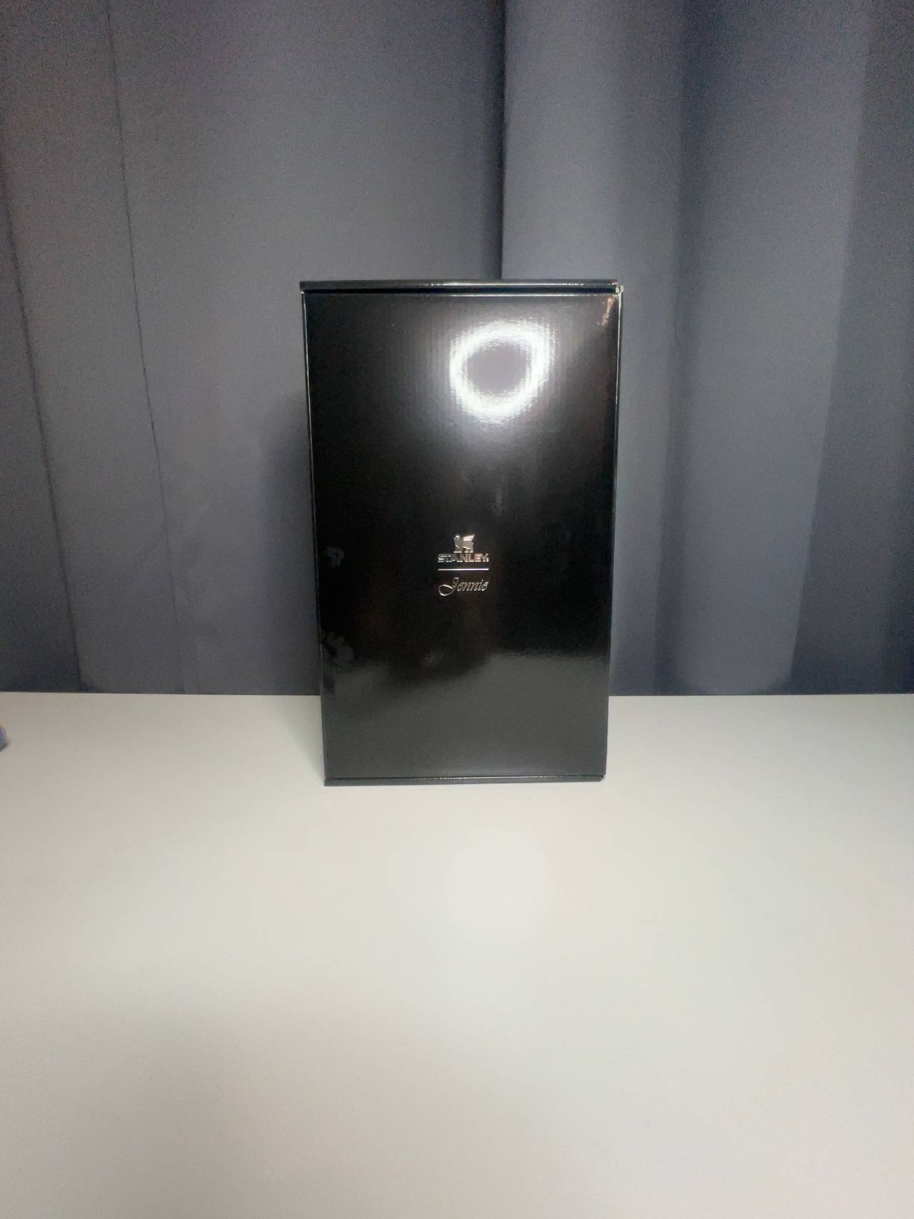Stanley x Jennie Blackpink Midnight Ruby 30oz Luxe  Tumbler