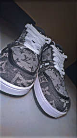 Louis Vuitton Trainer Sneaker - Image 3
