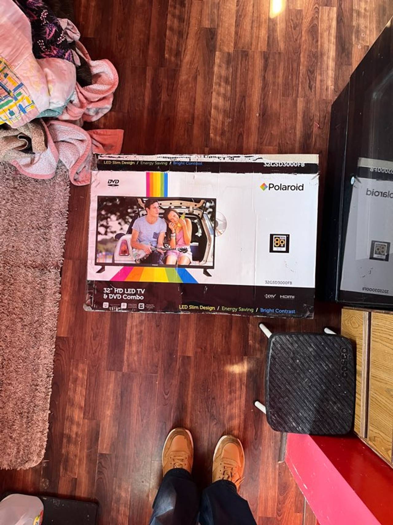 Polaroid 32" HD LED TV & DVD Combo