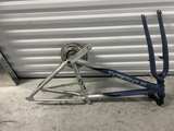 2003 Trek Multitrack 7000 Frame w/ SR SUNTOUR 3 peice cranks - Image 2