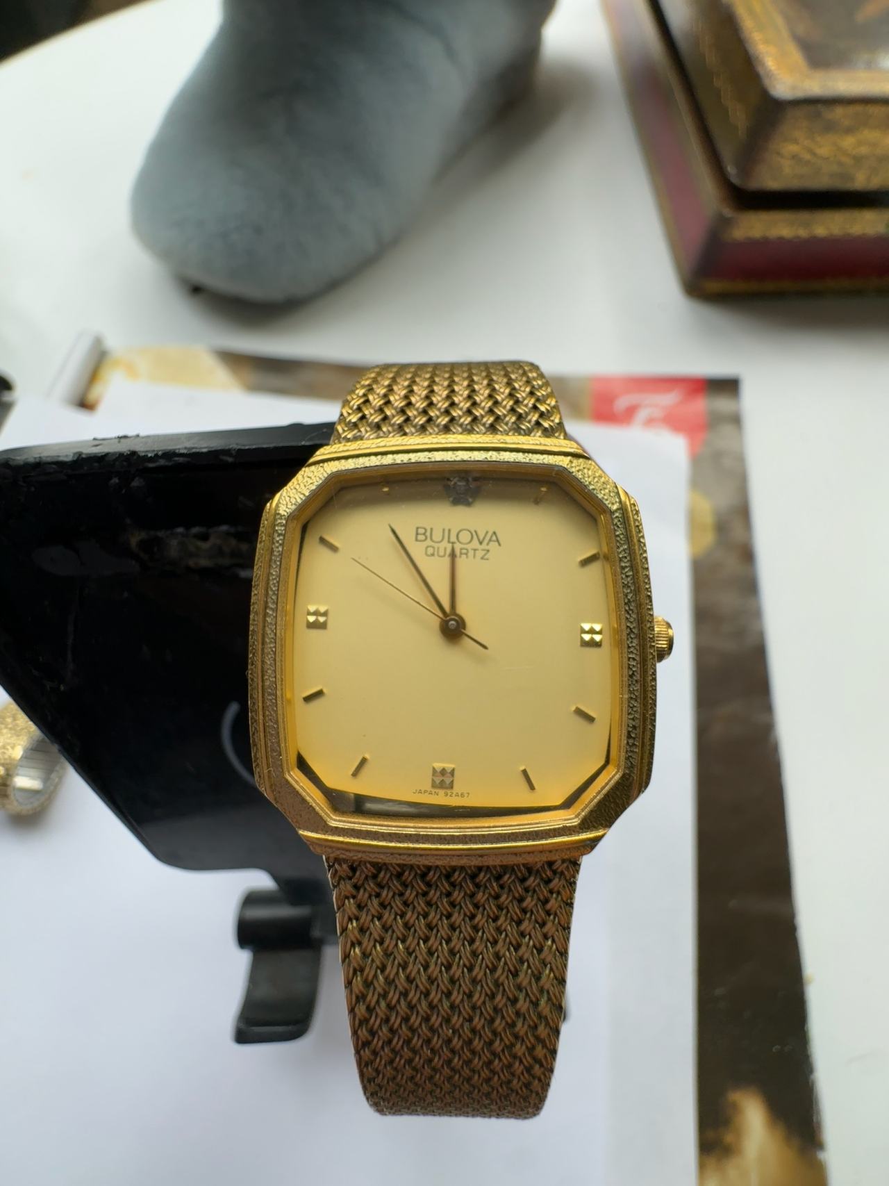Bulova 92A67 Gold Tone Men's 28mm Watch