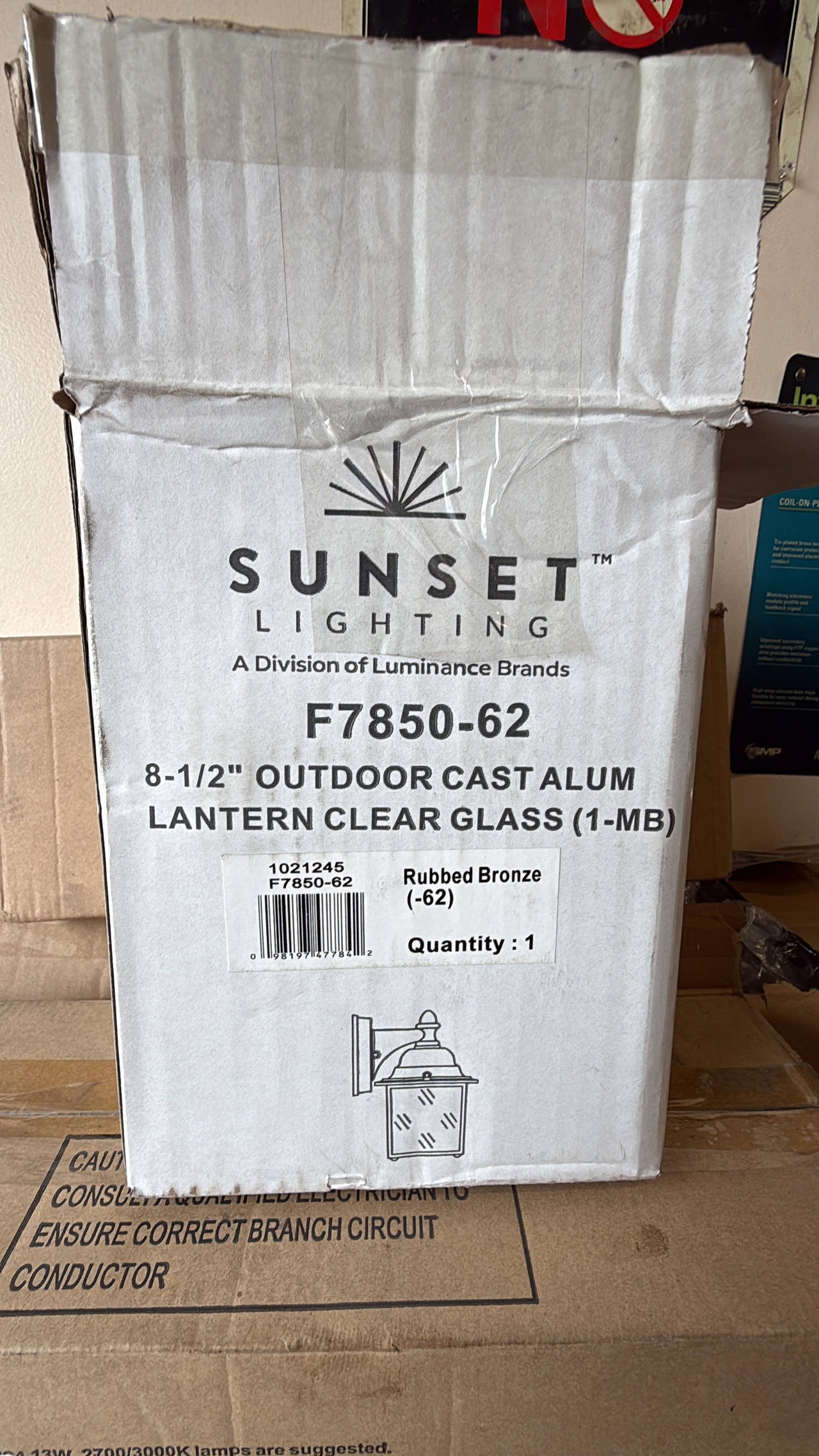 Sunset Lighting F7850-62 8-1/2" Outdoor Cast Aluminum Lantern