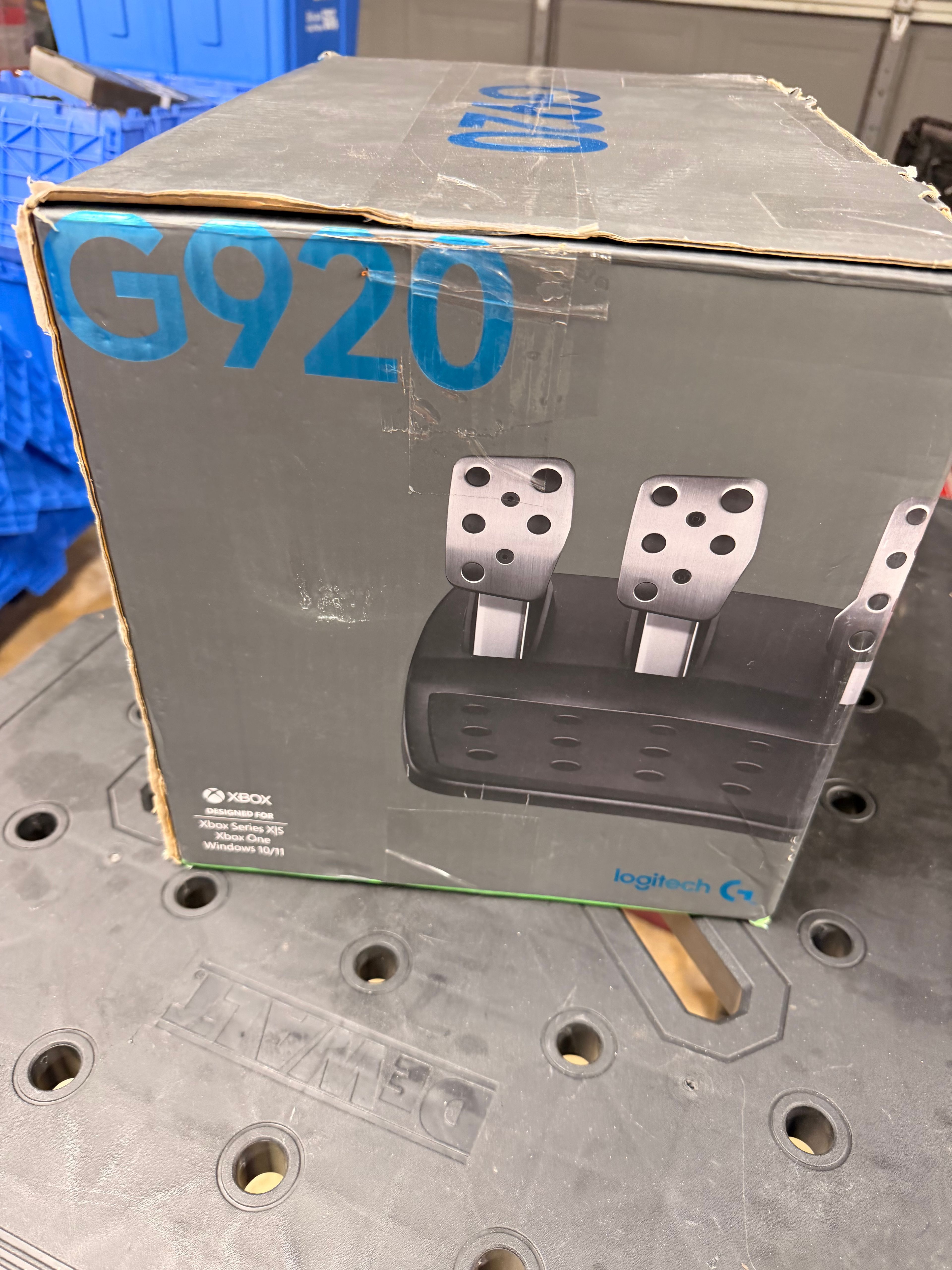 Logitech G923 Racing Wheel - Image 2