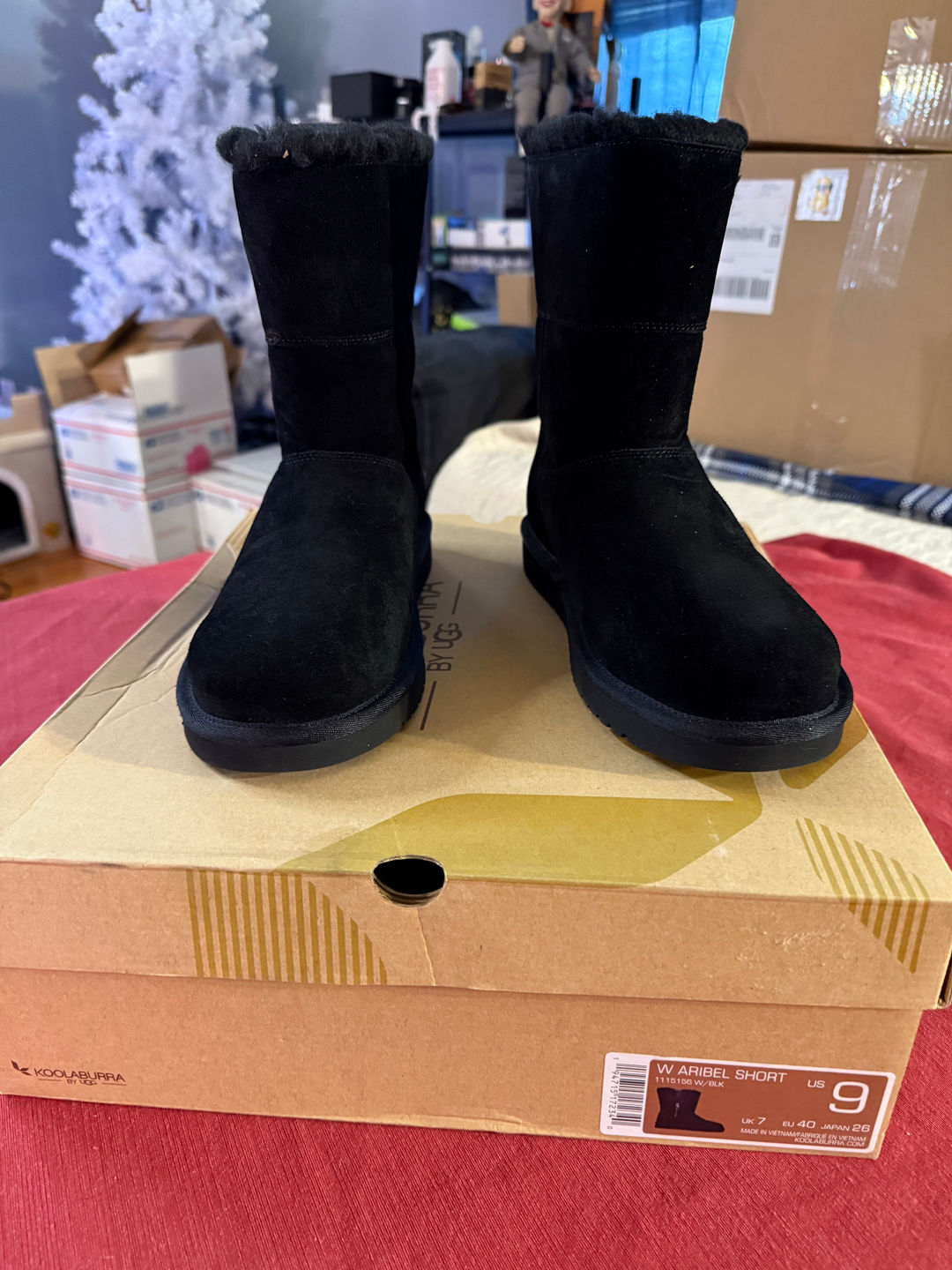 Koolaburra by UGG Women's Aribel Short Boot-size 9