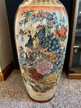 Large Japanese Satsuma Style Peacock Floor Vase - Image 2