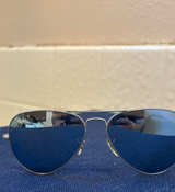 Ray-Ban Aviator Classic Polarized Sunglasses - Image 1
