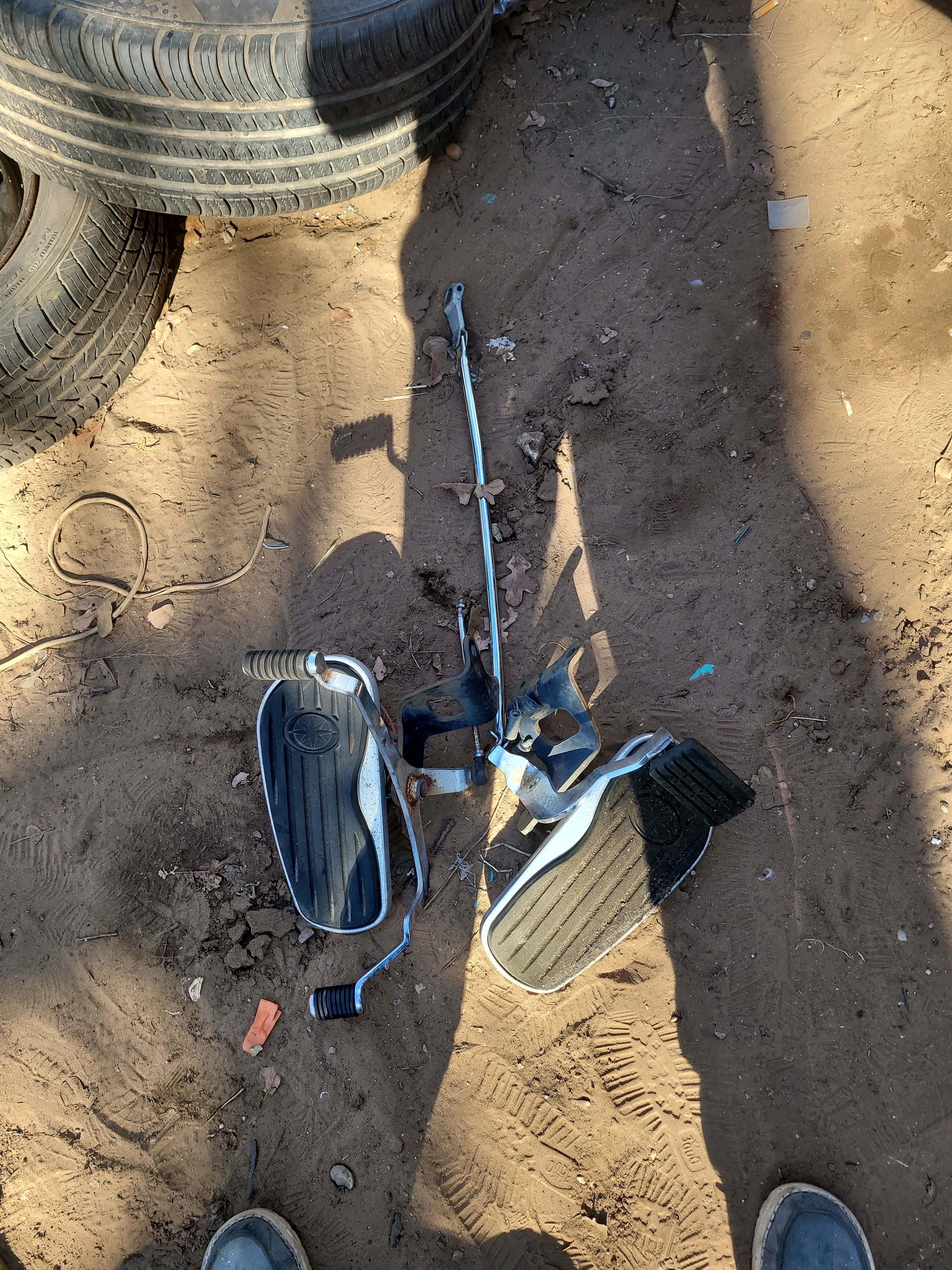 Yamaha V-Star Rider Floorboards and Shifter Linkage