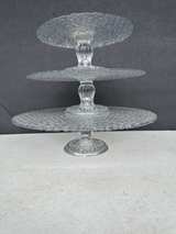 Vintage 3-Tier Textured Glass Cupcake Stand - Image 4
