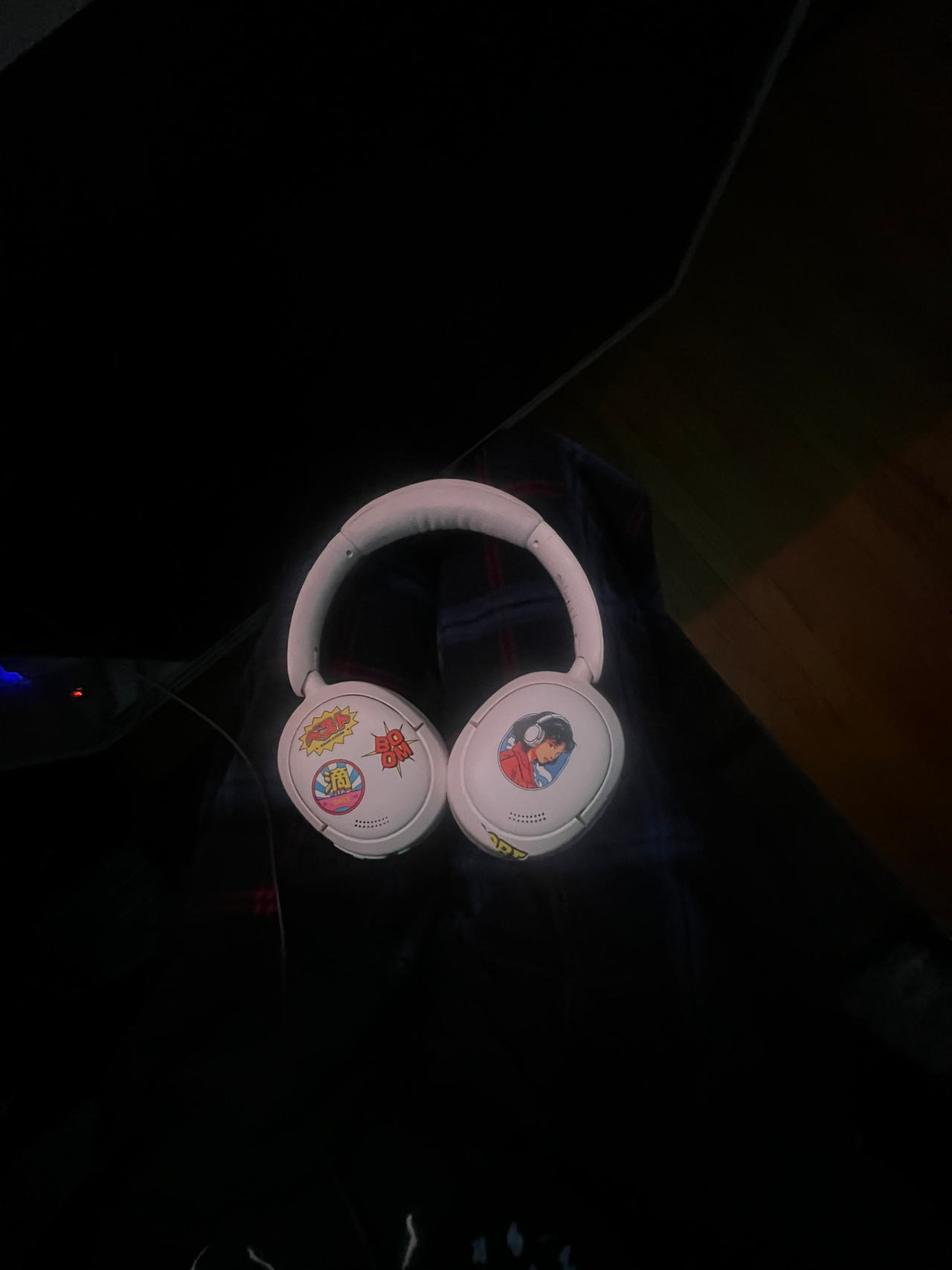 Edifier V80 Hybrid Pro Headphones 