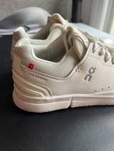 On The Roger Advantage White - Image 1