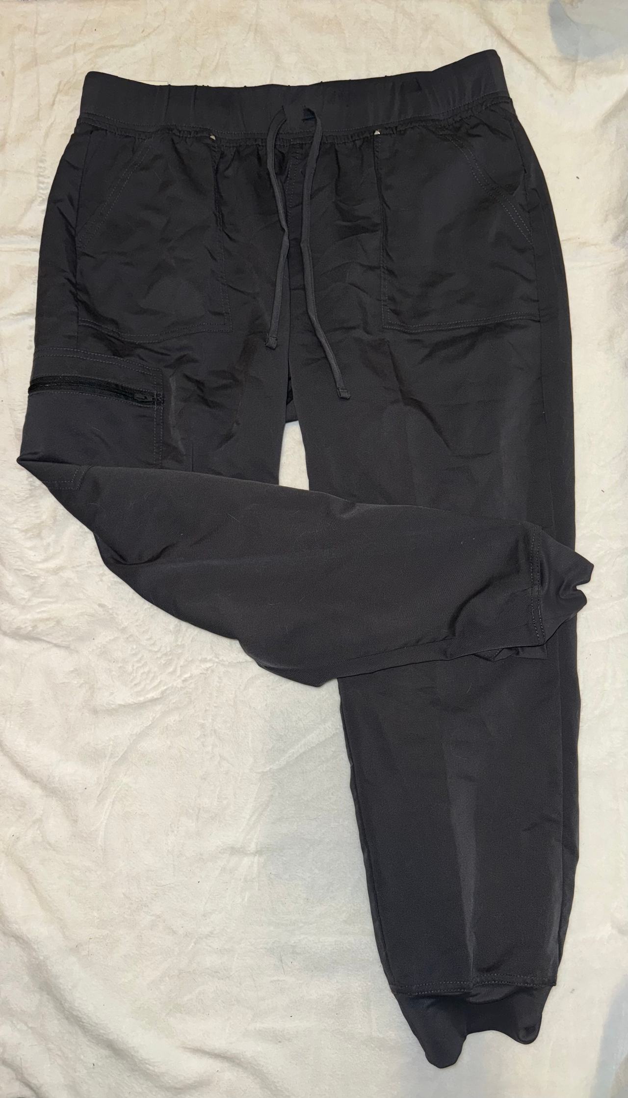 Petite Women’s Jogger Scrub pants