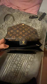 Louis Vuitton New Wave Chain Bag - Image 3
