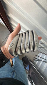 Tour Edge mixed golf club set and bag. - Image 2