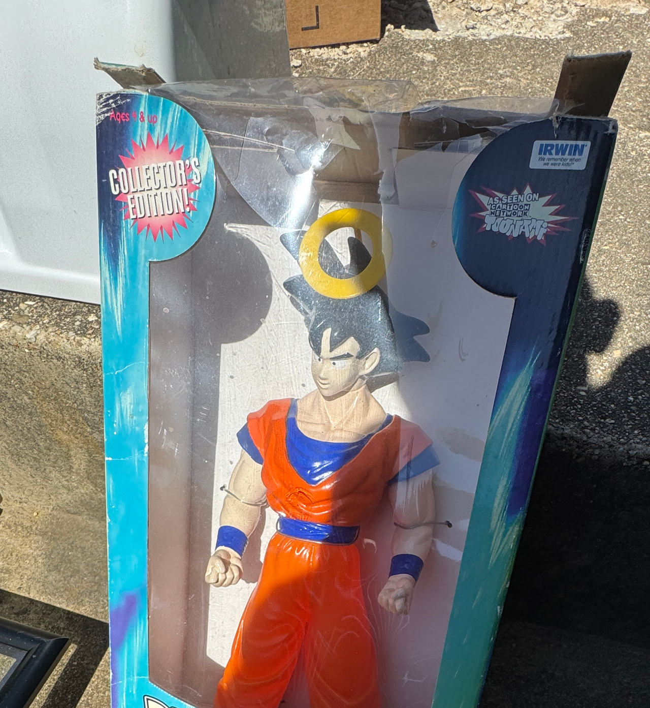 Irwin Toy Dragon Ball Z 16" Goku Collector's Edition Figure