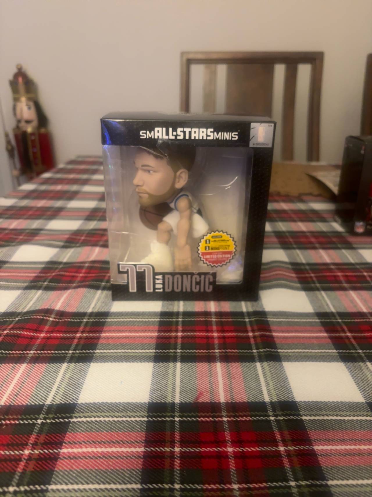 NBA Small Stars Luka Doncic 6" Vinyl Figure