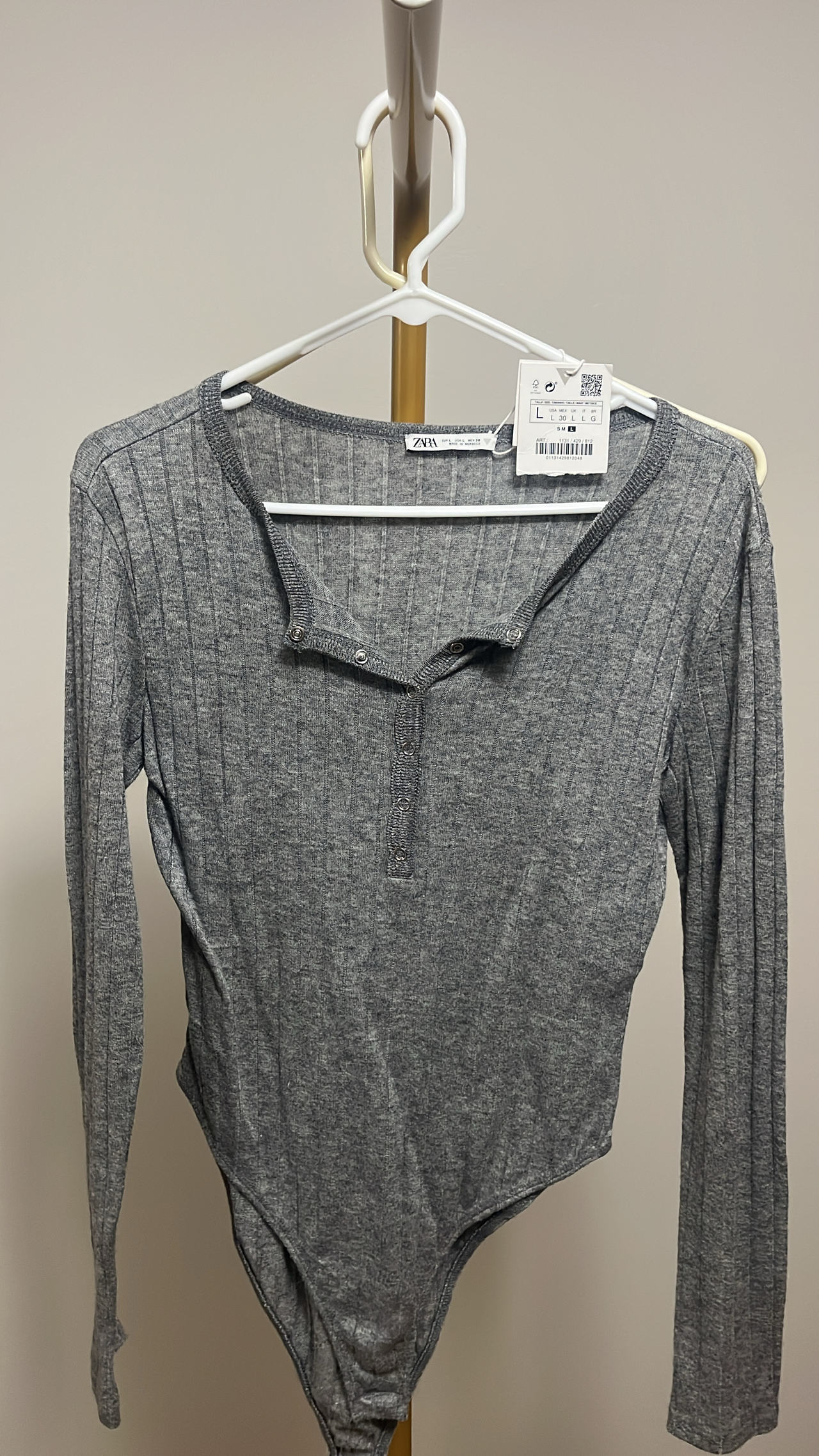 New with tags Zara Ribbed Henley Bodysuit L