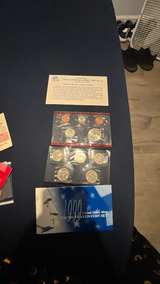 1999 United States Mint Uncirculated Coin Set - Image 2