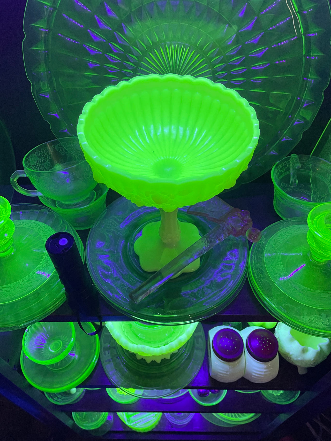 Vaseline Glass