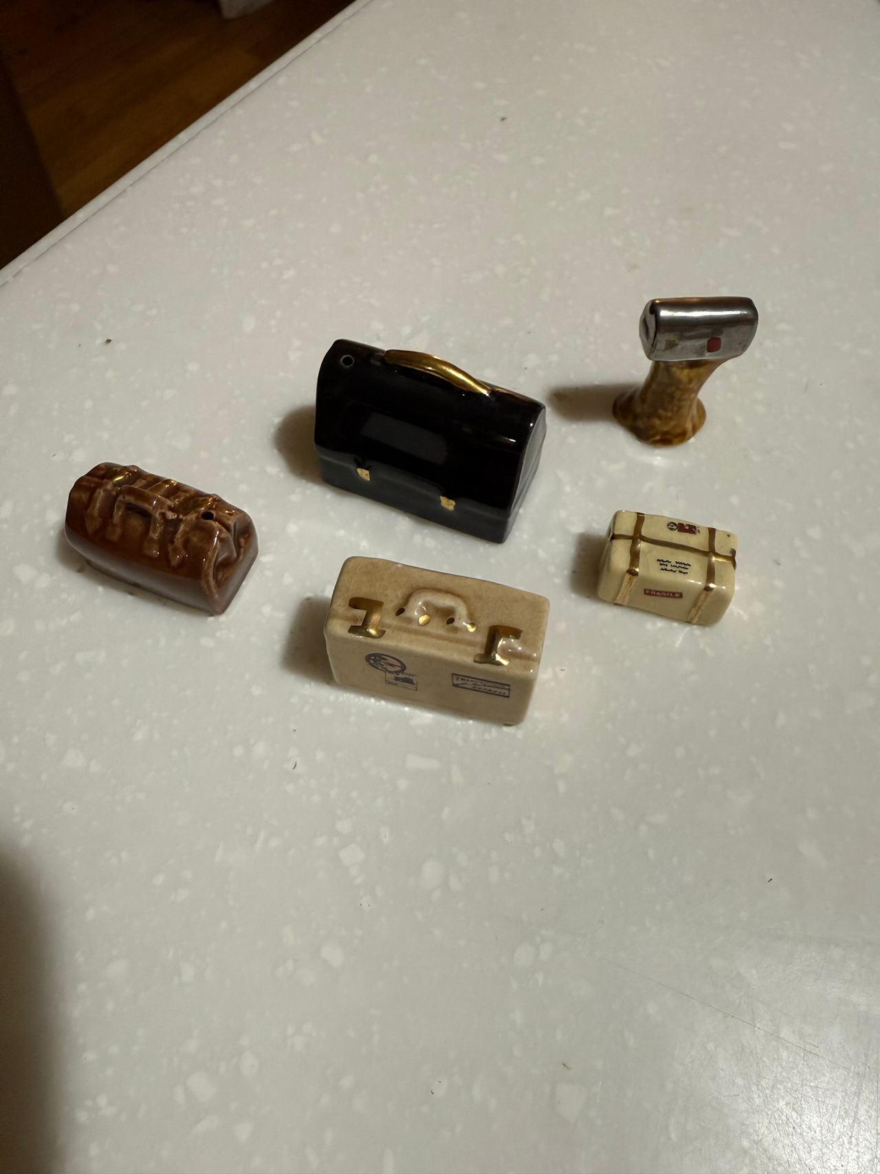 Vintage Ceramic Miniature Suitcase and Bag Figurines shakers