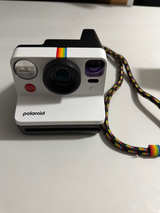 Polaroid Now Instant Gen 2 Camera with Small Photo Album - Image 1