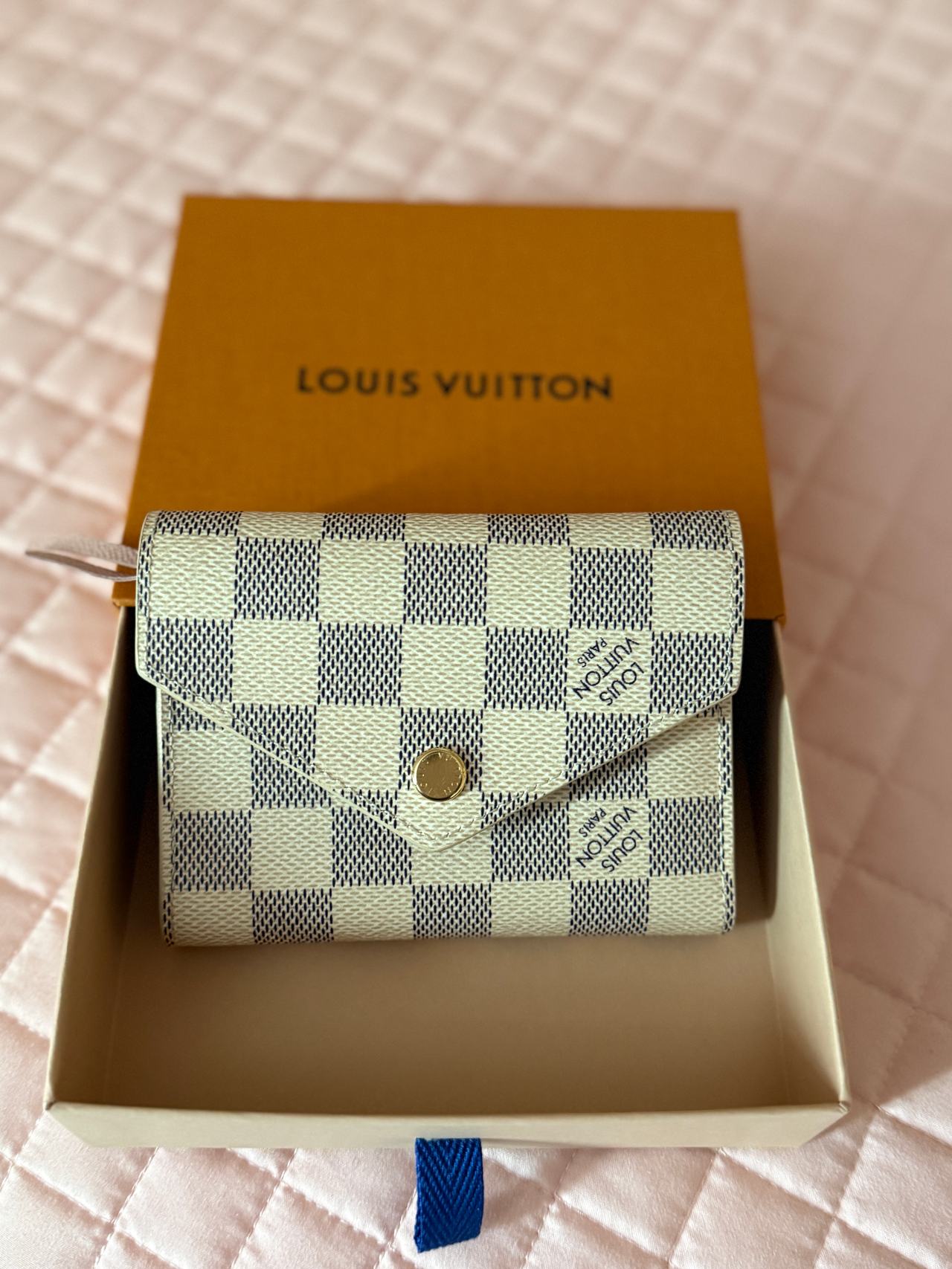Louis Vuitton Victorine Wallet Damier Azur Woman‘s