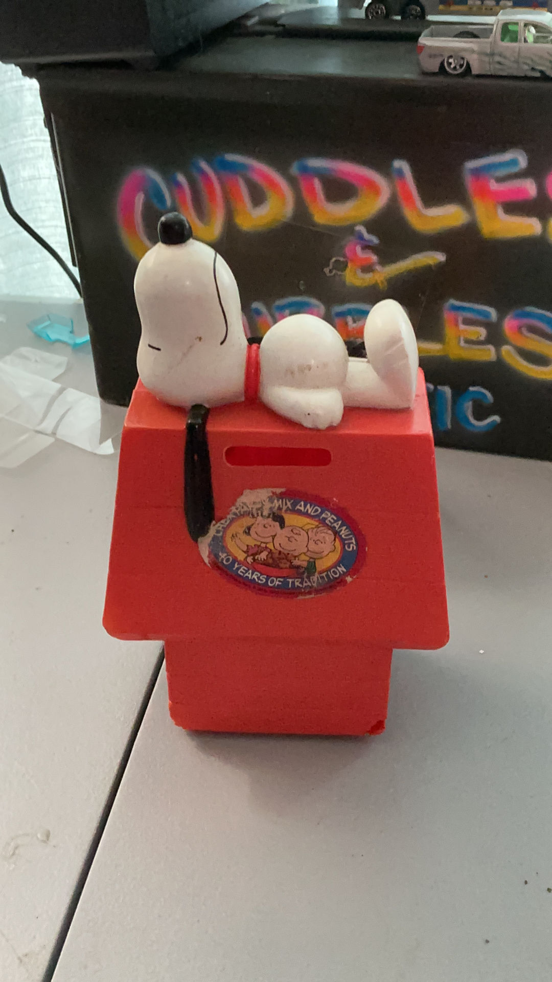 Peanuts 40th Anniversary Snoopy Doghouse Bank