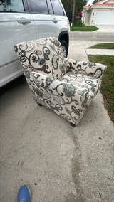 Paisley Patterned Accent Chair - Image 2