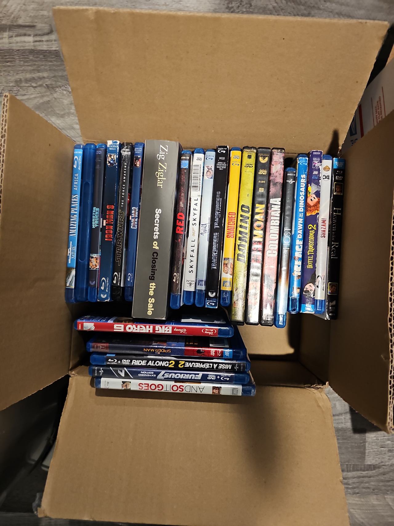 Mixed Blu-ray and DVD Movie Lot with Zig Ziglar Secrets of Closing the Sale