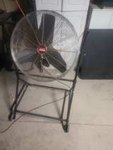 Dayton 30" Industrial Pedestal Fan - Image 2