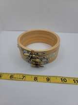 S.E. Enterprises 4-Inch Wooden Embroidery Hoops - Image 2