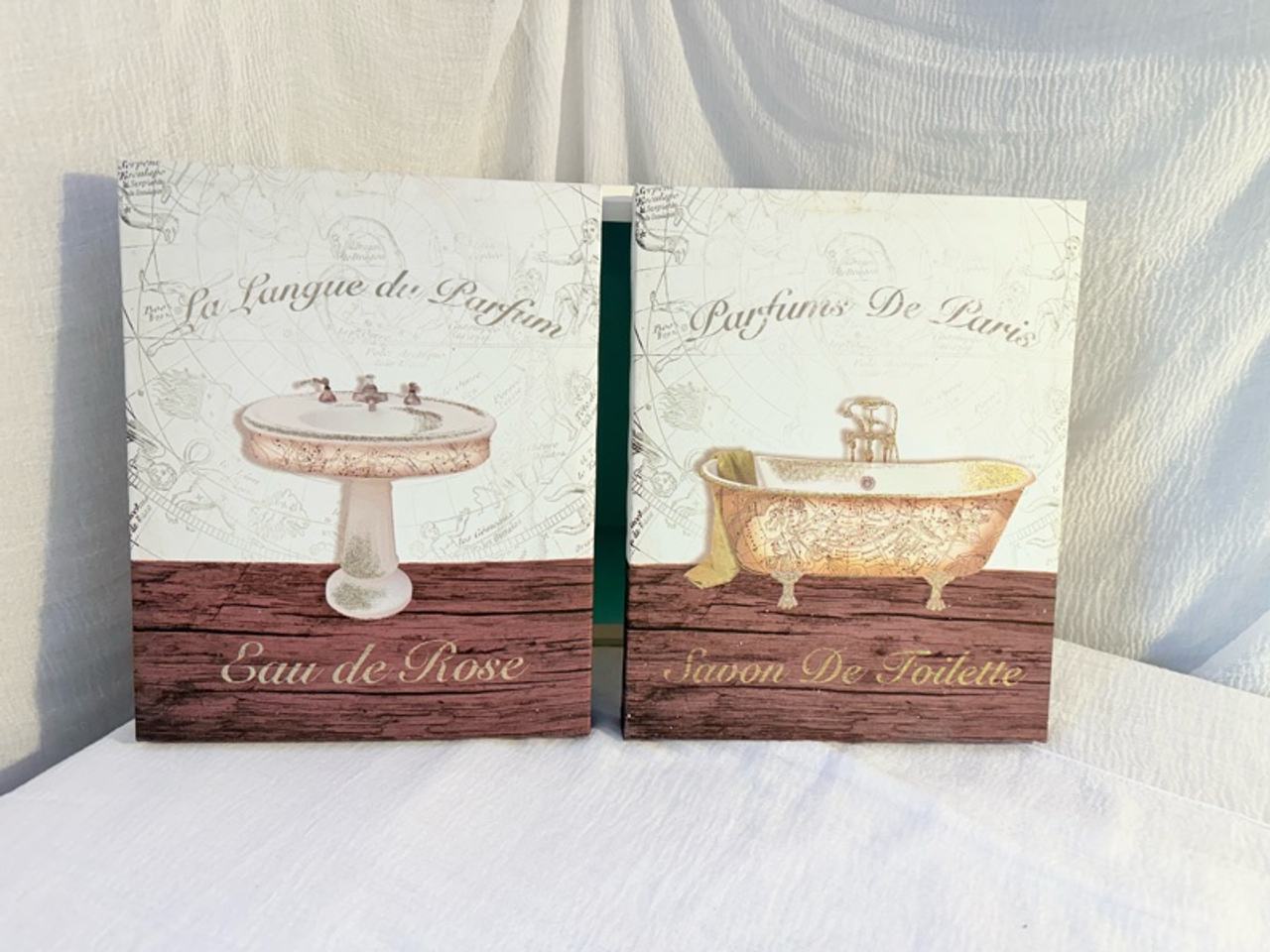 Shabby Chic Pink Bathtub Decorative Sign