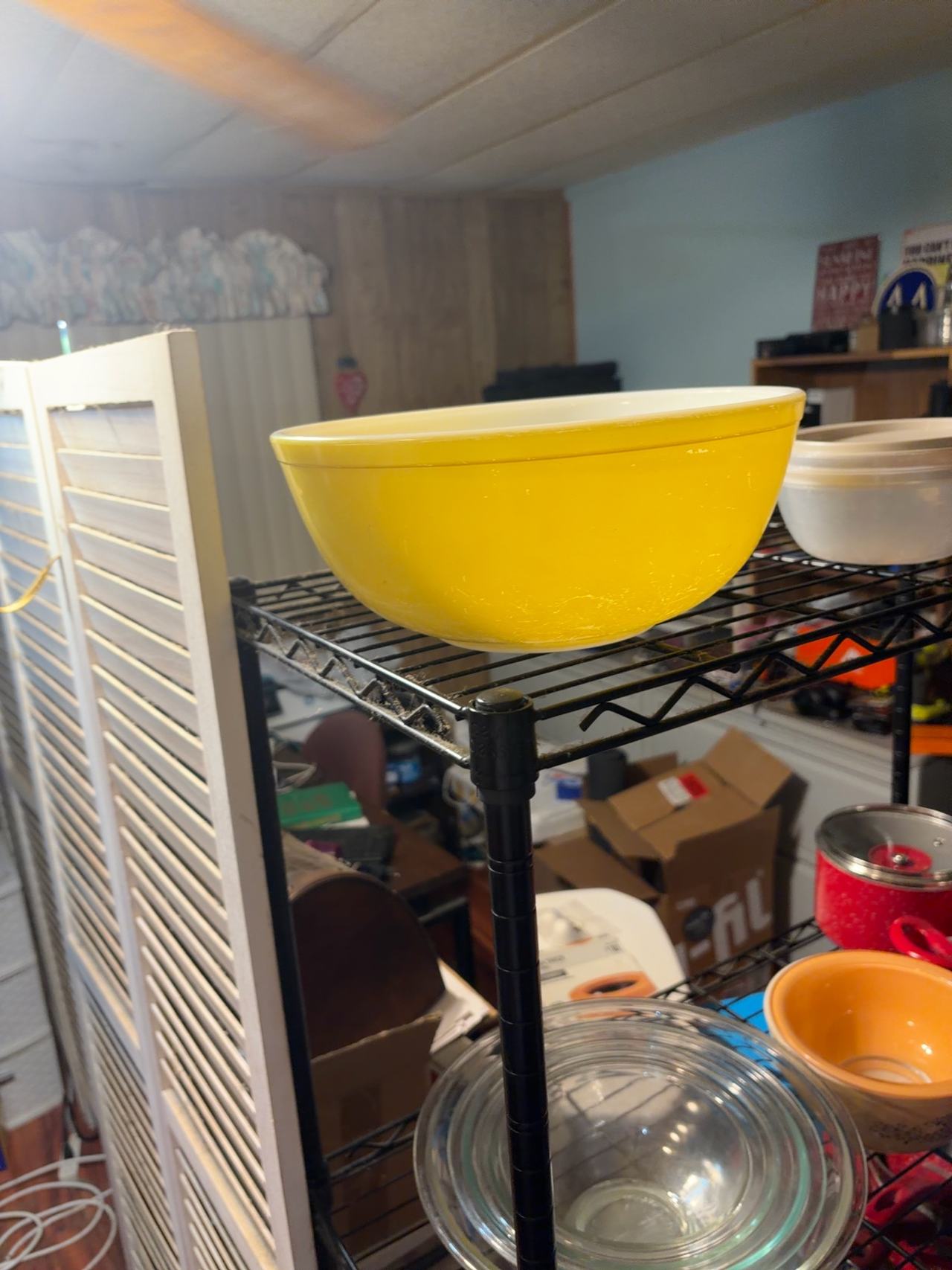Vintage Pyrex Primary Yellow 4 Quart Mixing Bowl #404