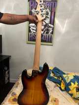 Squier Affinity Jazz Bass V 5-String Sunburst - Image 3