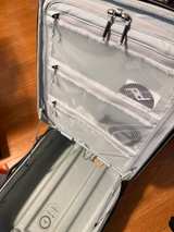 Peak Design Travel Carry-On Roller 35L - Sage - Image 3