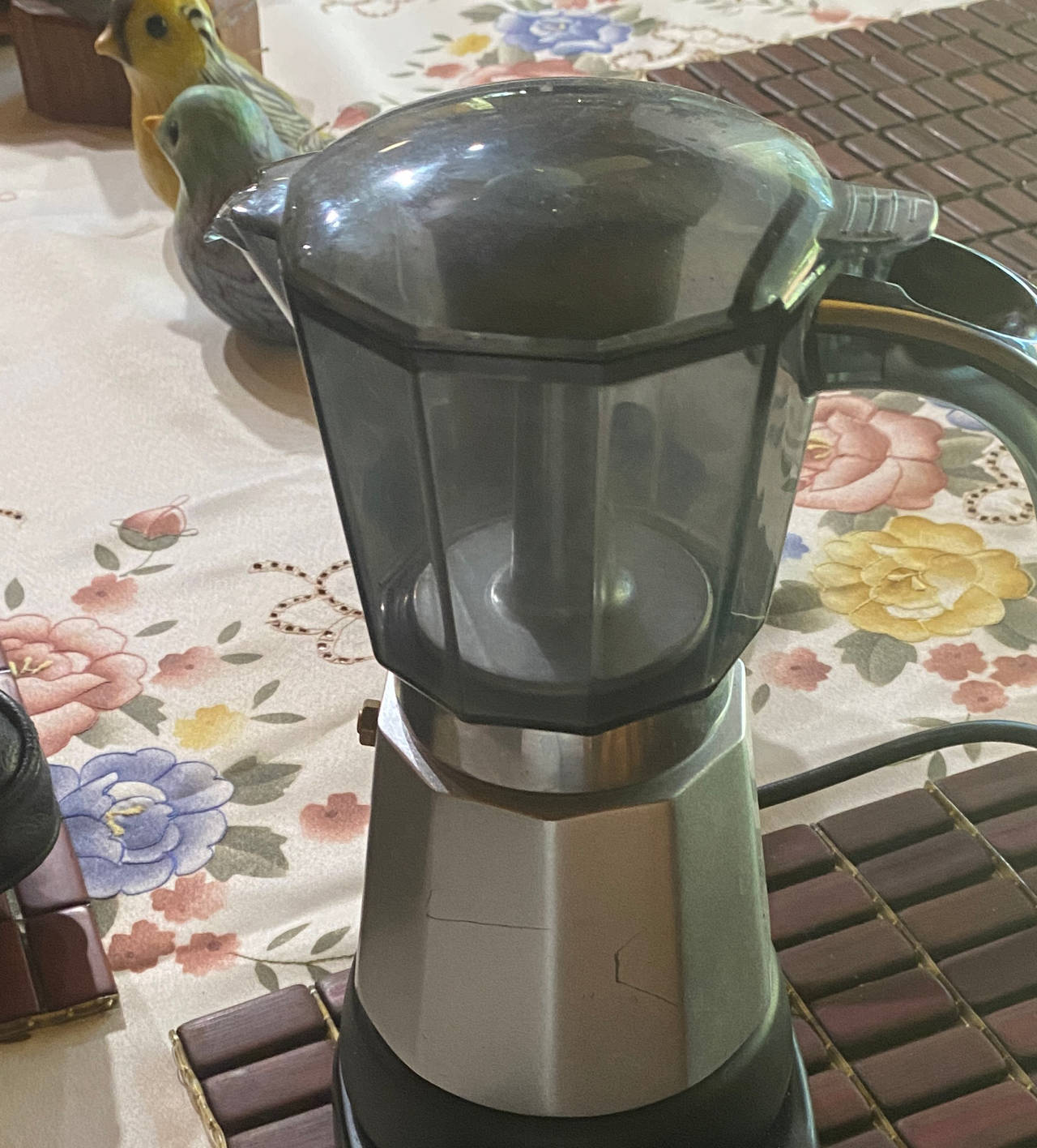 De'Longhi Alicia Electric Moka Espresso Maker EMK6