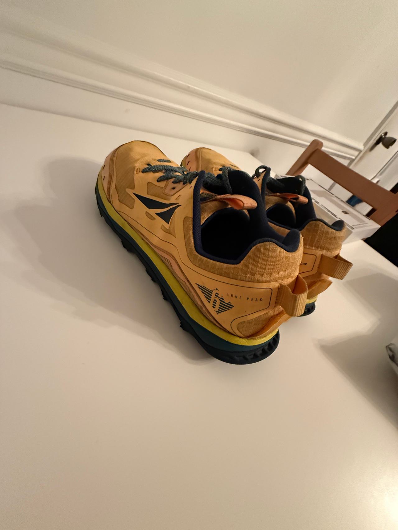 Altra Lone Peak 6