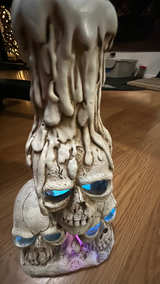 Skull Candle Holder with Lighted LEDs - Image 6
