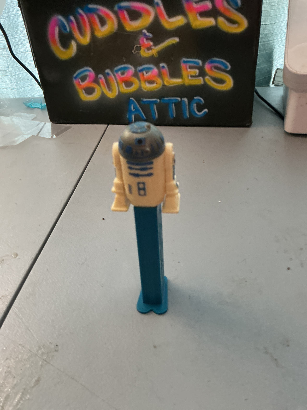 Pez Star Wars R2-D2 Dispenser