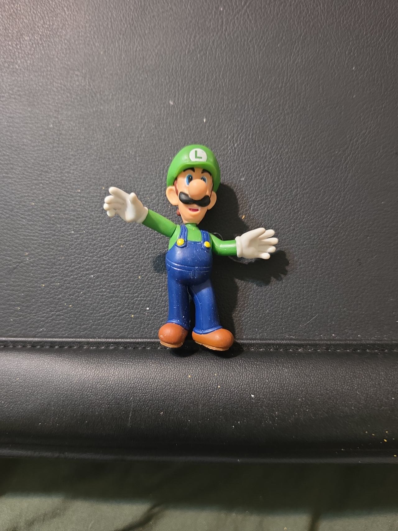 Nintendo Luigi 2.5" Action Figure