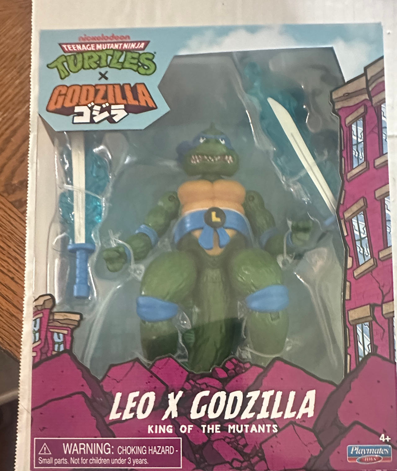 Playmates Teenage Mutant Ninja Turtles x Godzilla Leo x Godzilla King of the Mutants Action Figure